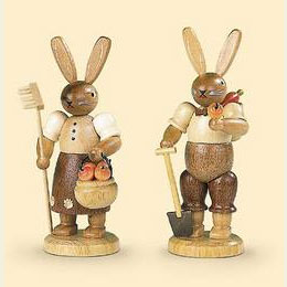 Easter bunny Gardener - 11cm / 4 inch