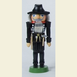 Nutcracker Carpenter  -  29cm / 11 inch