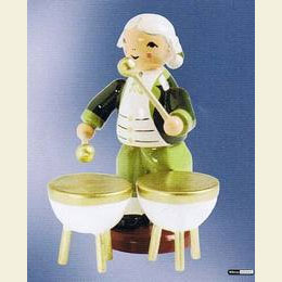 Musician with Bass drums  -  standing  -  6cm / 2 inch